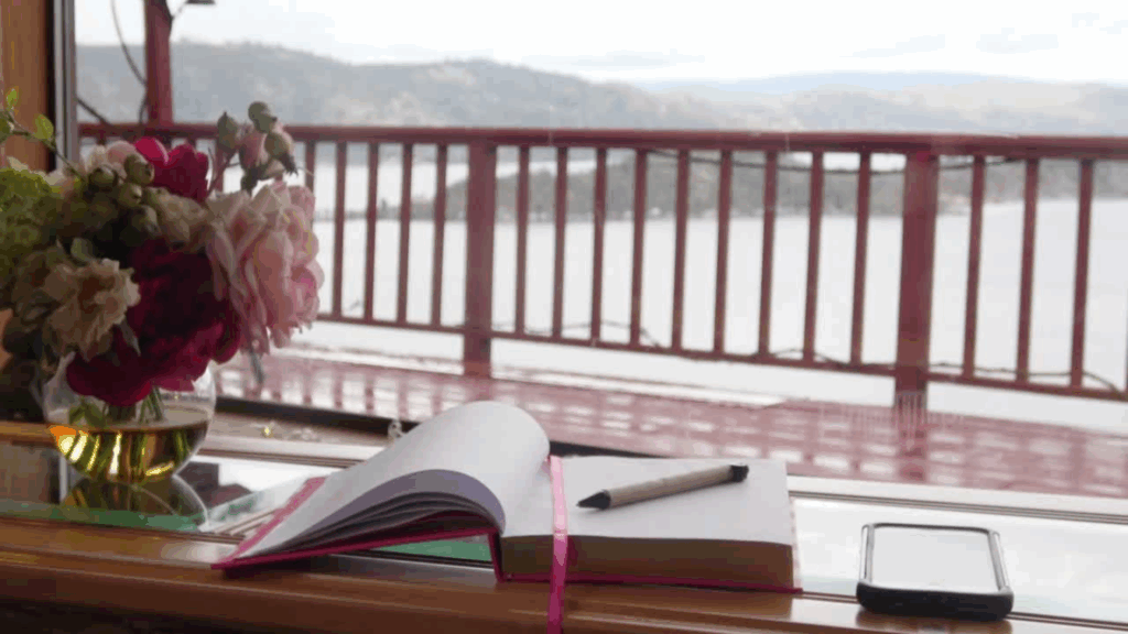 Feel. Write. Blossom. How words can change your life